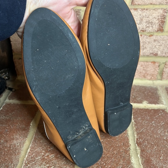 One One Brown Flats - Picture 3 of 3